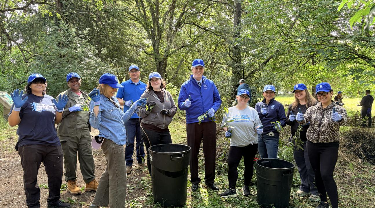 Seawolves Dig In Native Plant Garden