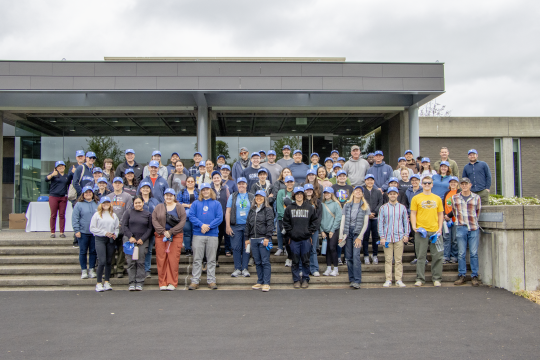 Seawolves Dig In Group Photo